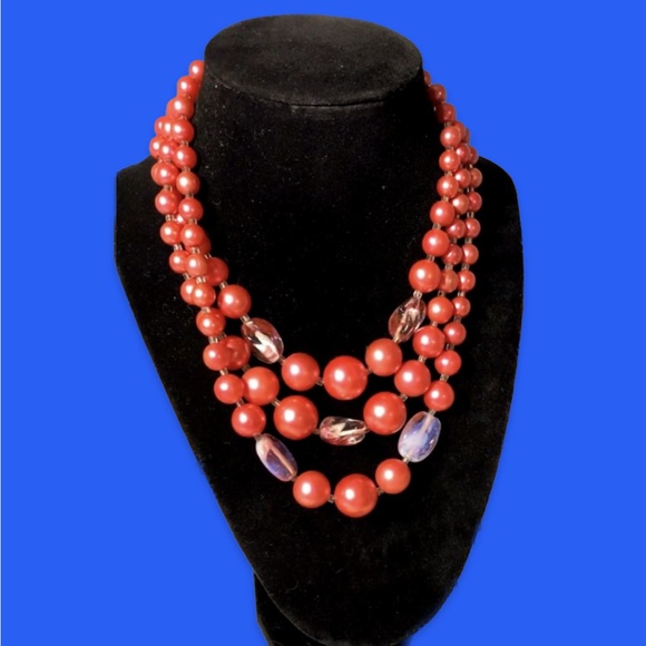 Vintage multi strand necklace lucite with glass excellent condition NWOT - Picture 5 of 14